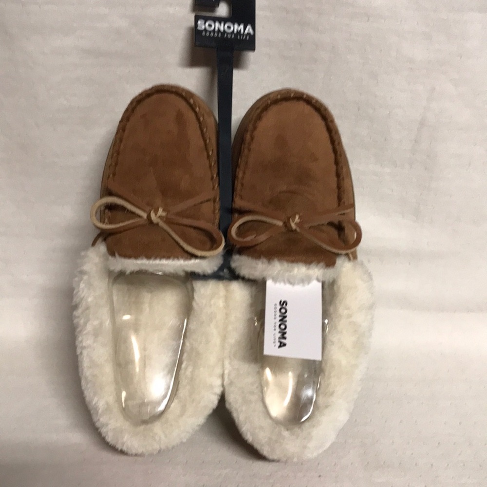 Women’s Moccasins Slip On Comfort Cushion Shoes - Size 6/7 NWT